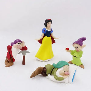 Enchanted Forest Friends Figurine (Set of 8)
