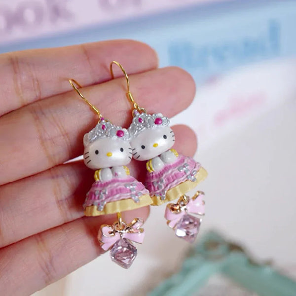 Hello Kitty Baroque Pearl Royal Princess Earrings
