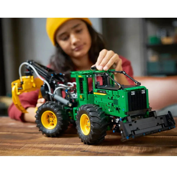 Lego Technic John Deere 948L-II Skidder - Bear Hugs