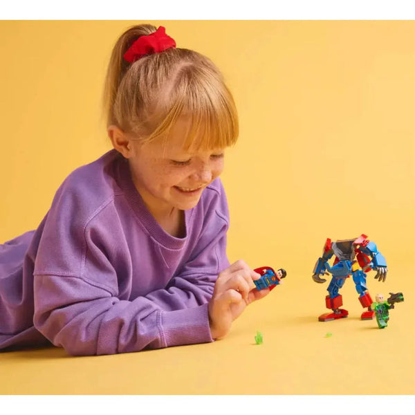 Superman Mech Vs. Lex Luthor By Lego - Bear Hugs