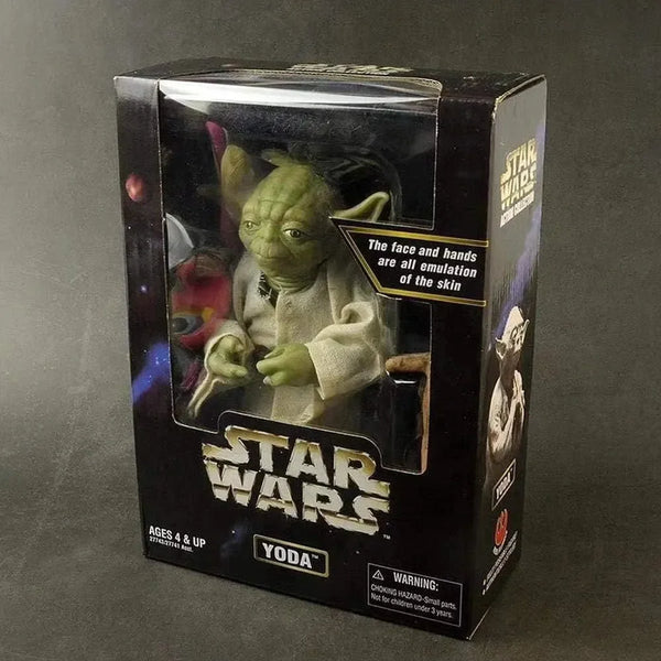 Star Wars Master Yoda Collectible Action Figure (18 cm)