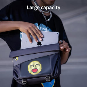 Divoom LED SlingBag-V - Bear Hugs