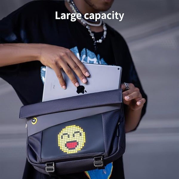 Divoom LED SlingBag-V - Bear Hugs