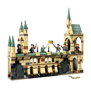 The Battle of Hogwarts™ by LEGO - Bear Hugs