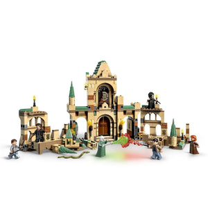 The Battle of Hogwarts™ by LEGO - Bear Hugs