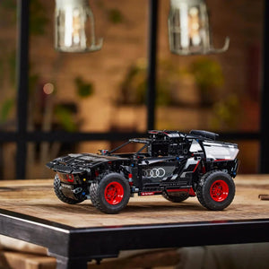 Audi RS Q e-tron by LEGO - Bear Hugs