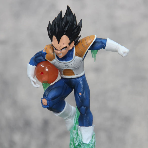 DBZ Super Saiyan Vegeta Luminous Statue (25 cm)