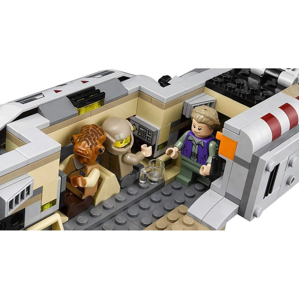 Star Wars Resistance Troop Transporter Building Blocks (670 Pcs)