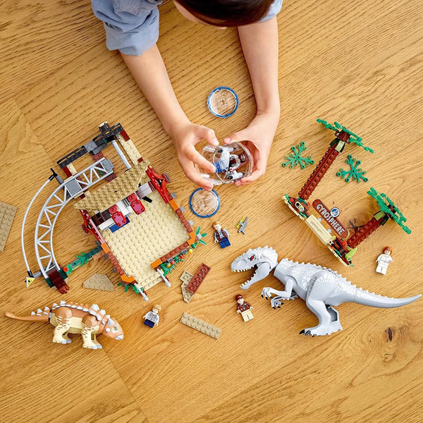 Indominus Rex Vs. Ankylosaurus Building Set (537 Pcs)