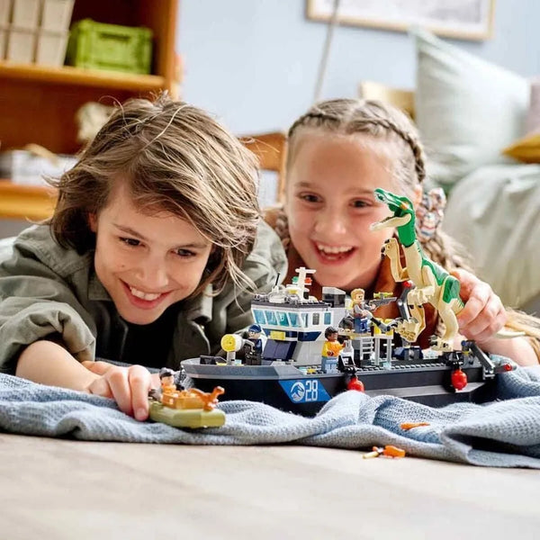 Jurassic World Dinosaur Boat Escape Blocks (308 Pcs)