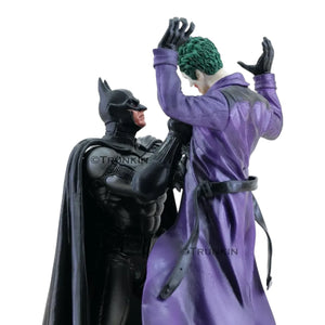 Batman vs Joker Gotham Interrogation Figure (30 cm)