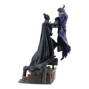 Batman vs Joker Gotham Interrogation Figure (30 cm)