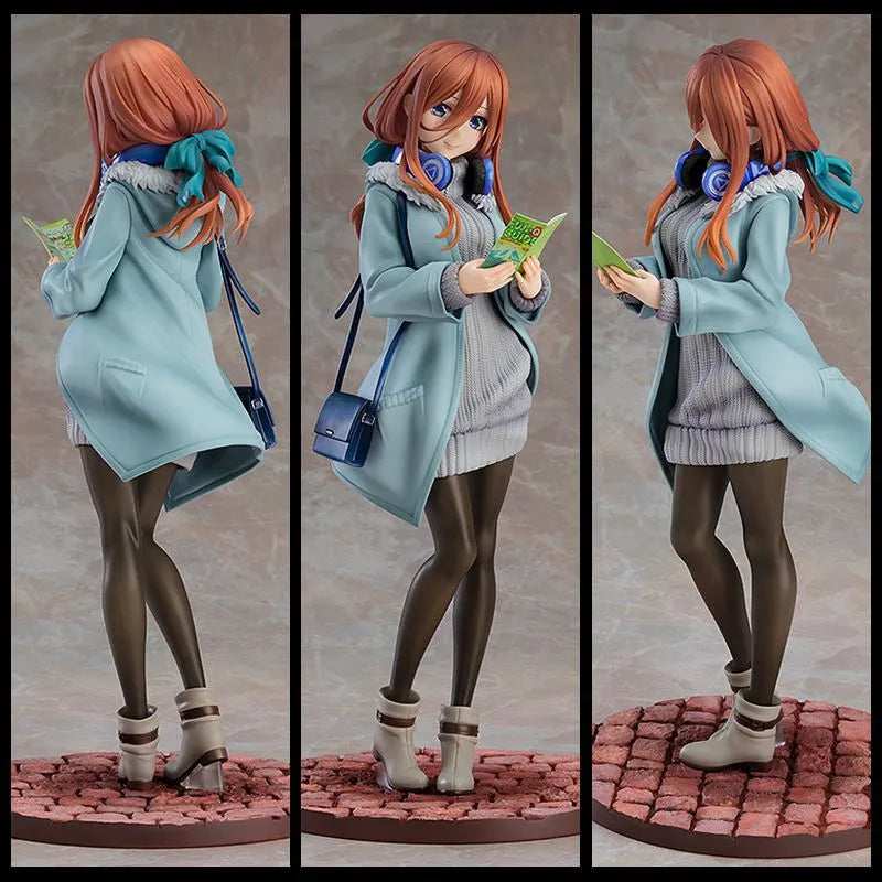 Quintessential Quintuplets Miku Nakano Figure (27 cm)