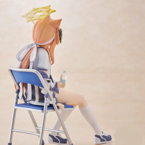 Mari Mewmorial Lobby Uniform Figure (18 cm)