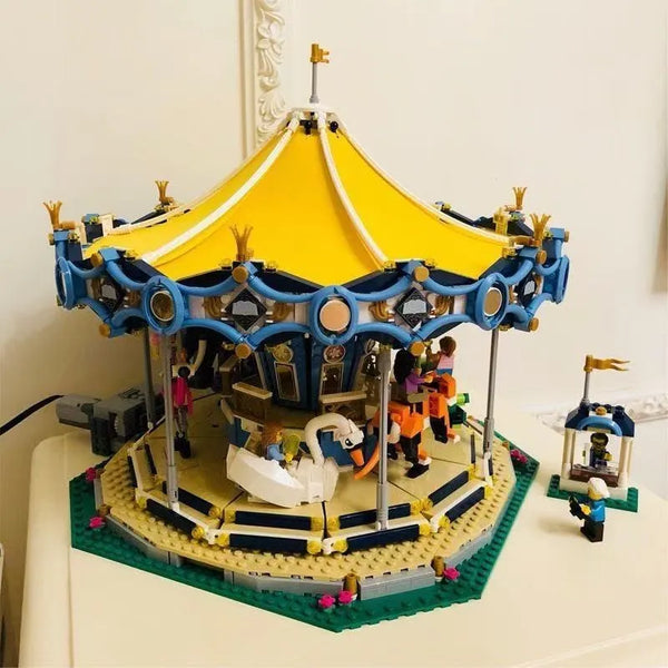 Creator Fairground Carousel Building Set (2670 Pcs)