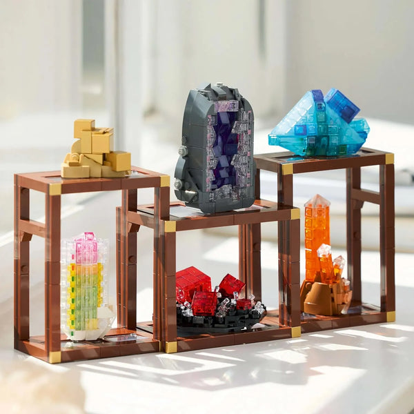 Creator Mineral Display Building Set (880 Pcs)