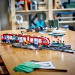 Downtown Streetcar & Station Building Set (811 Pcs)