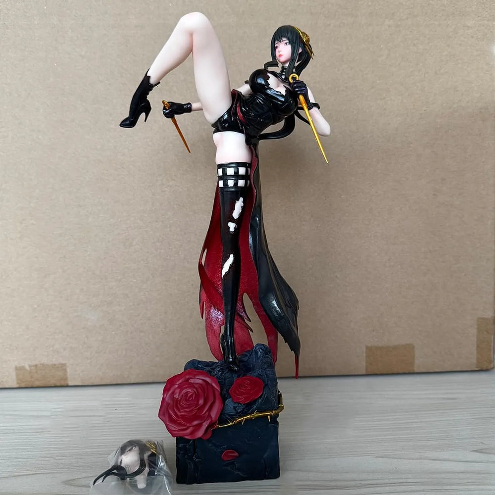 Yor Forger Lethal Elegance Statue (37 cm)