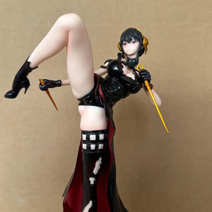 Yor Forger Lethal Elegance Statue (37 cm)