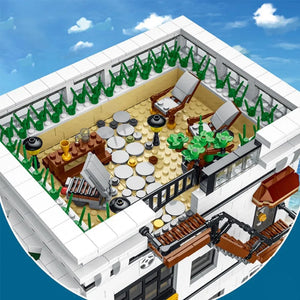 Flying Lobster Seafood Restaurant Building Kit (4039 Pcs)