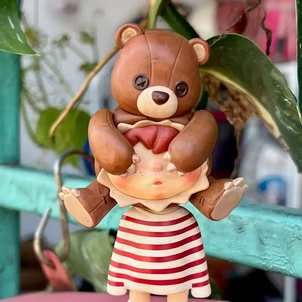 Hirono Little Mischief Series Protector Figure
