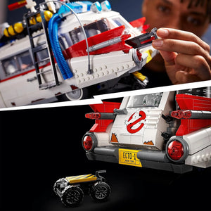 Icons 10274 Ghostbusters ECTO-1 Building Blocks (2352 Pcs)