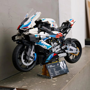 Technic 42130 BMW M 1000 RR Building Blocks (1925 Pcs)