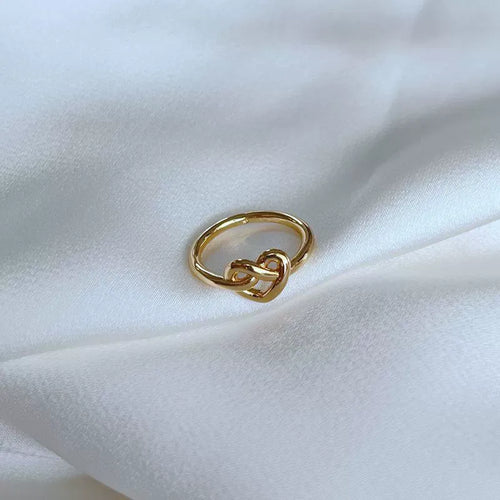 KS Sweetheart Knot Band Ring