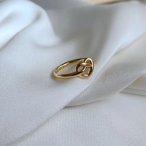 KS Sweetheart Knot Band Ring