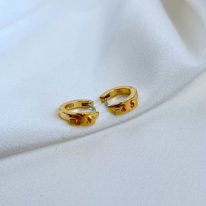 polished finish to any ensemble.</p>