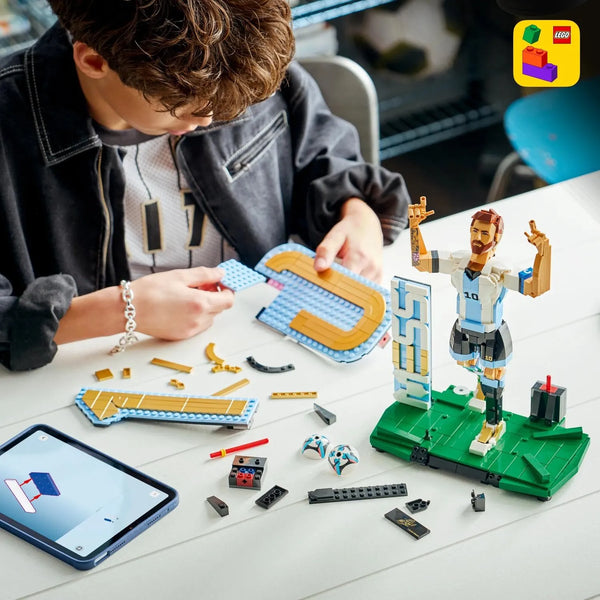 Editions 43015 Lionel Messi Building Blocks (958 Pcs)