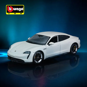 Bburago 1:24 Porsche Taycan Turbo S Model