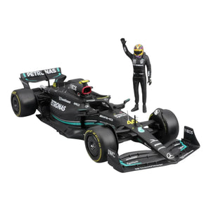 Bburago 1:24 Mercedes-AMG Petronas W14 No. 44 Model