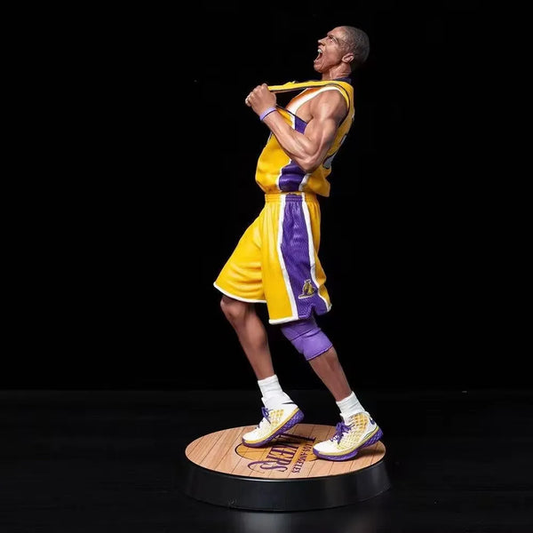 LA Lakers Kobe Bryant 1:6 Scale Masterpiece Figure (33 cm)