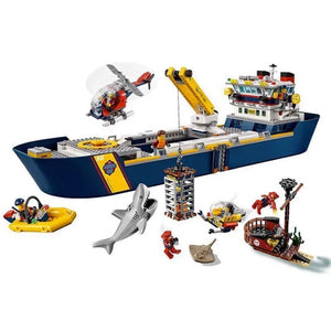 City 60266 Ocean Exploration Ship Building Set (745 Pcs)