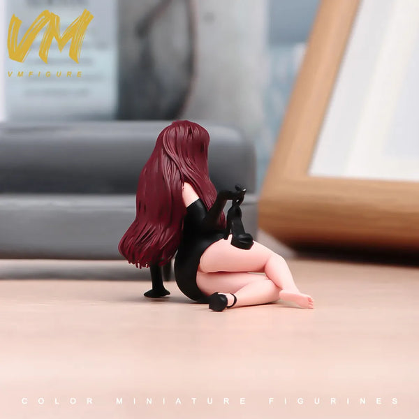 VM Glamour Lounge Miniature Lady Figurine
