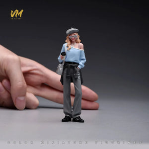 VM 1/18 Parisian Chic Street Fashion Model Figure