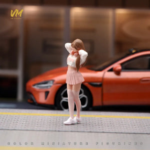 VM 1/64 Kawaii Headphone Girl Figure