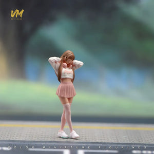 VM 1/64 Kawaii Headphone Girl Figure