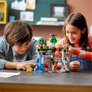 Bricks My World The First Adventure Building Blocks (557 Pcs)