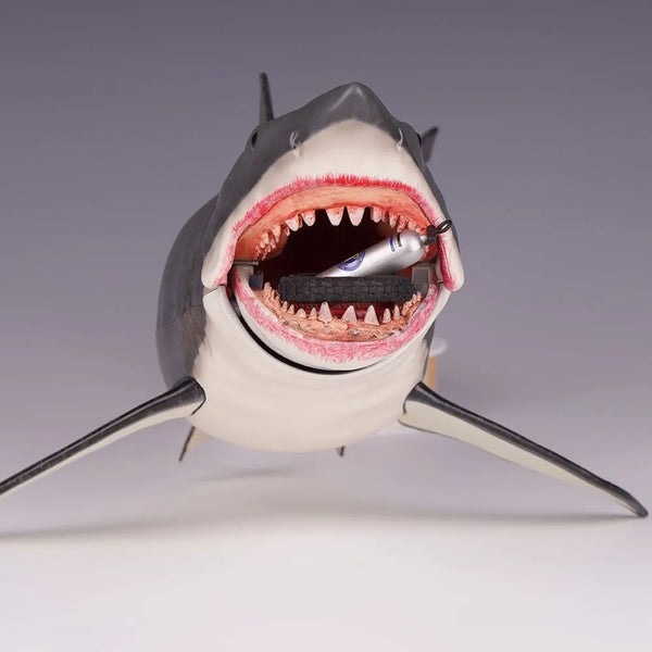 NECA Jaws Bruce the Shark Action Figure (18 cm)