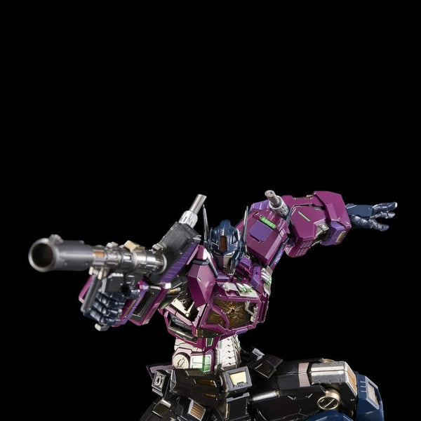 Inversion Peak Optimus Prime Action Figure (21 cm)