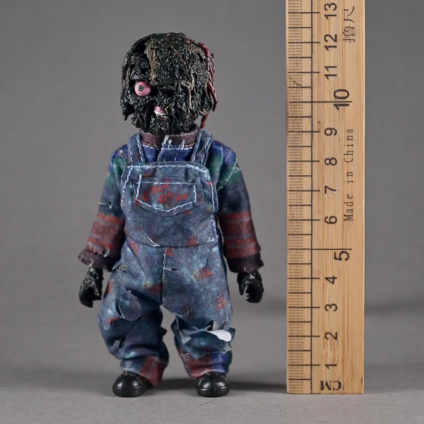 NECA Charred Chucky Action Figure (17 cm)