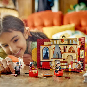 Harry Potter Gryffindor Banner Building Blocks (285 Pcs)