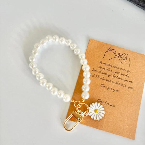 Pearl-Chateau Bracelet Keychain