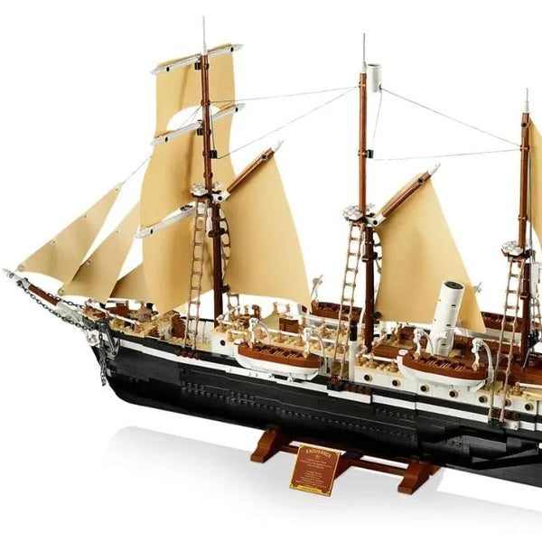 Endurance Exploration Ship Building Blocks (3011 Pcs)