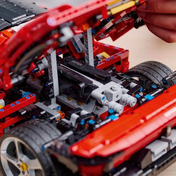 Ferrari Daytona SP3 Masterpiece Building Blocks (3,778 Pcs)