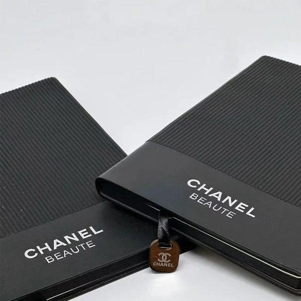 CH Beauté Minimalistic Black Notebook