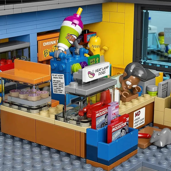 Simpsons Kwik-E-Mart Building Blocks (2179 Pcs)