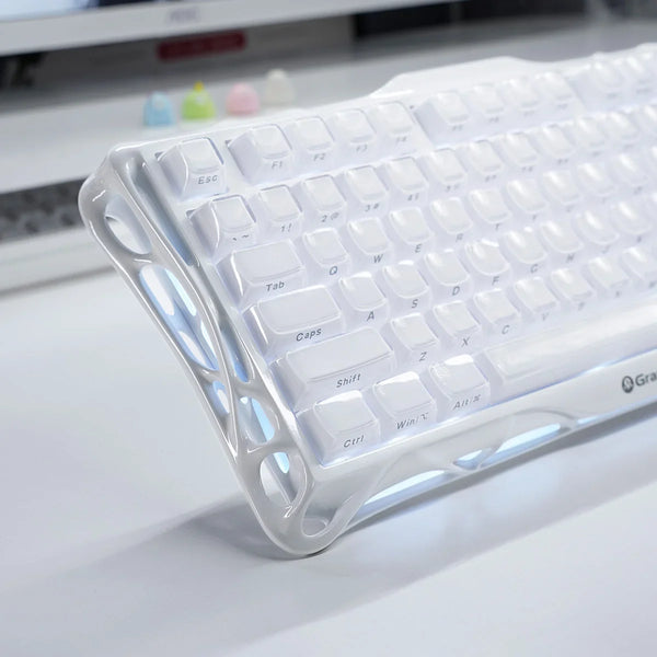 Mercury K1 - Opaline White - Bear Hugs